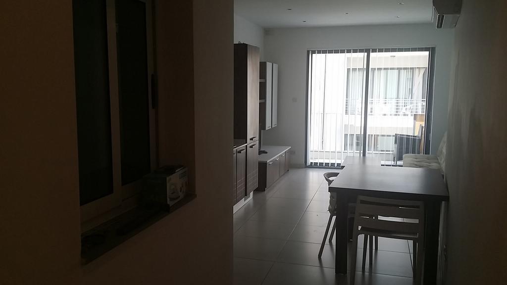 Paceville Montecarlo Apartments San Ġiljan Chambre photo